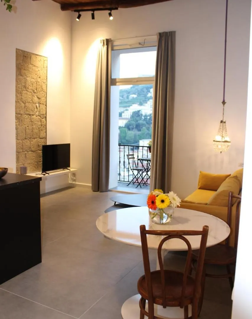 Tarsia Home View Naples 0*,
